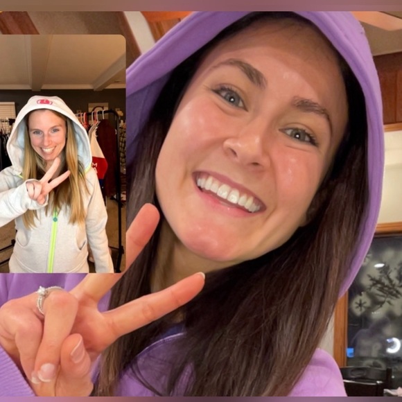 Jmegonigal830 is live! Like to be notified when I host a share show! - Picture 4 of 15